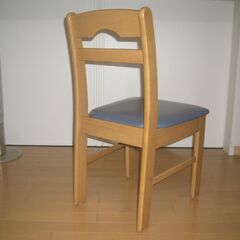 チェア１脚（踏み台代わりにも）差し上げます。の画像