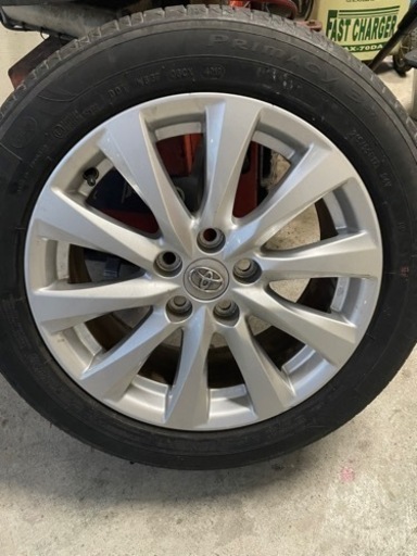 車のパーツ タイヤ、ホイール