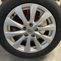 車のパーツ タイヤ、ホイール