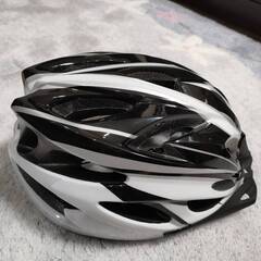 自転車用　ヘルメット　CEマーク　頭囲58-61cm 白