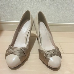 NUOVO パンプス エナメル 23.5㎝ ベージュピンク　結婚...
