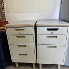 スチールキャビネット(中古品)2つ