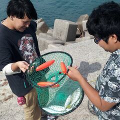  🎣魚釣りのサポートします。🎣沖縄出身・釣りインストラクター資格保有者が優しく丁寧に教えます。（初心者・未経験者・お一人様・親子連れ様、共に大歓迎）の画像