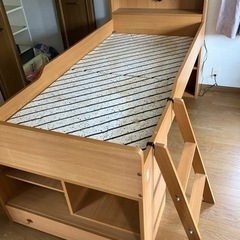 収納付きベッド