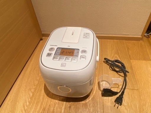 東芝 TOSHIBA IHジャー 炊飯器 RC-5E7X 3合炊き ホワイト 2021年製 家電 キッチン家電 炊飯器