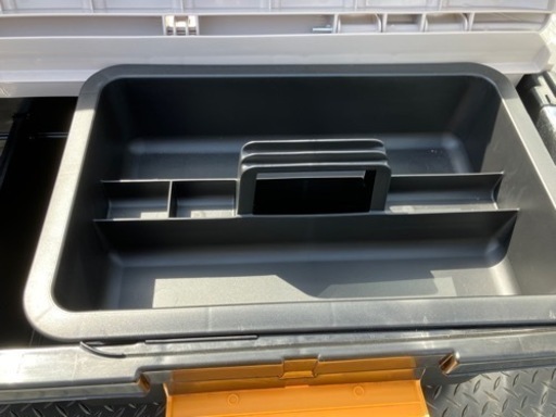 軽トラ荷台の収納ボックス