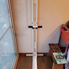 サイクルラック。サイクルロッカー。自転車縦置き。