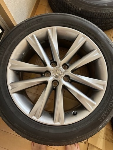 車のパーツ タイヤ、ホイール