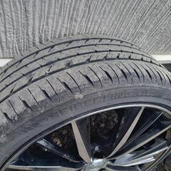 車のパーツ タイヤ、ホイールの画像