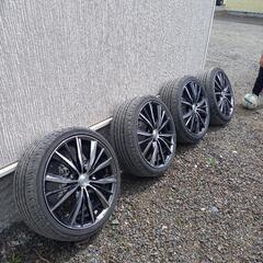 車のパーツ タイヤ、ホイールの画像