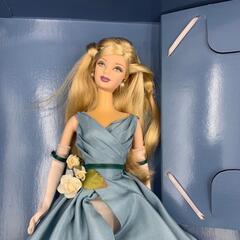 価格相談可能！バービー 人形 ドレス 箱付き コレクション 訳あり ドール　ヘアアレンジ
の画像