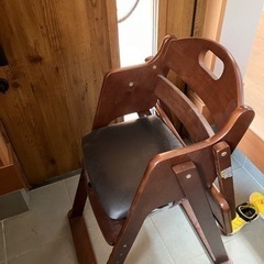 テーブル付き子ども椅子の画像