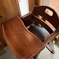 テーブル付き子ども椅子の画像