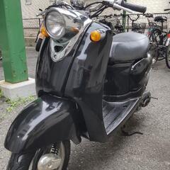 お話中近くなら無料で持っていきます。引取は28000円!ＧＷ中格安価格にしました！　ヘルメットプレゼント　YAMAHA　ビーノ
 50cc
　カッコいいブラック 原付、　バイク　スクーターの画像