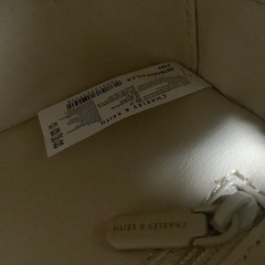 CHARLES & KEITH の画像