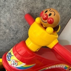 アンパンマン室内用ストライダーの画像