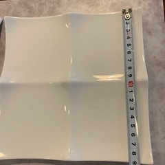 お皿　プレートの画像