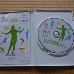 Wii Fit Plus とバランスボードセットの画像