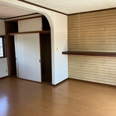 ⭕️入居中⭕️希少戸建て🉐松阪市駅部田町借家🉐ペット可🉑4DK🏘店舗、飲食店周辺多数あり❗️コンビニ徒歩2分立地良好☘️都市ガス物件！ - 松阪市