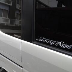 車ステッカー貼り致します。