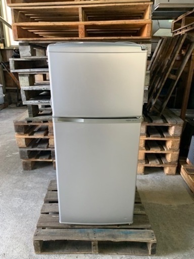 冷蔵庫 
AQUA AQR-111C(S) 109L 2ドア