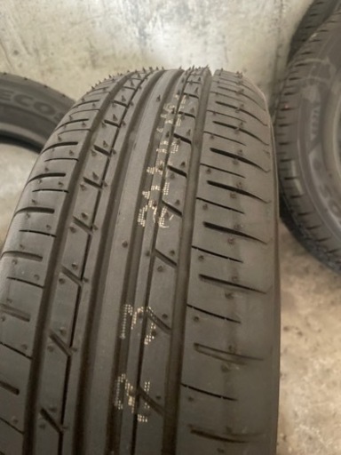 車のパーツ タイヤ、ホイール