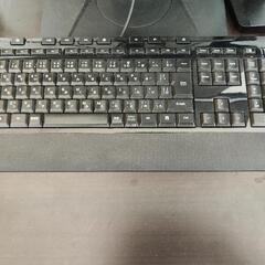 （お取引中）PCケース（versa H26　白）　グラボ　キーボード　の画像