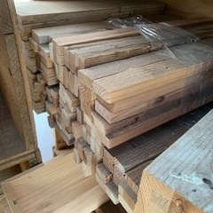DIY杉足場古材、細長20〜30本（40cm前後）の画像