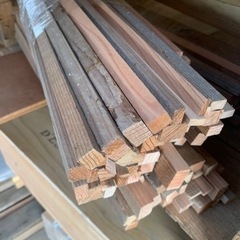 DIY杉足場古材、細長20〜30本（40cm前後）