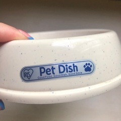 (問い合わせ中)ペットちゃん用の餌皿/プラスチック製の画像