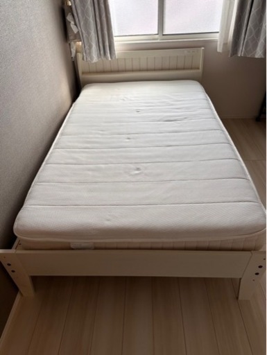 家具 ベッド セミダブルマットレス付き　　