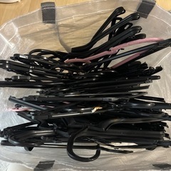 クリーニング店　プラスチックハンガー　スリーコインズ　ハンガー