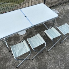 受け渡し者決定しました。アウトドアテーブル