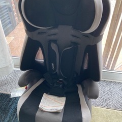 取引中　コンビ　ジュニアシート　美品