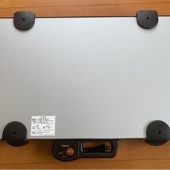 東芝　ズボンプレッサー　HIP-L35