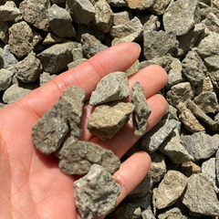 砂利譲ります の画像