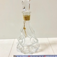 カミュ ジュビリー バカラ ガラス 空瓶 ブランデー 酒の画像