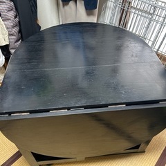 【お譲り予定先決定】
折りたたみダイニングテーブルの画像