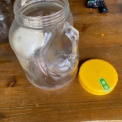果実酒ビンの画像