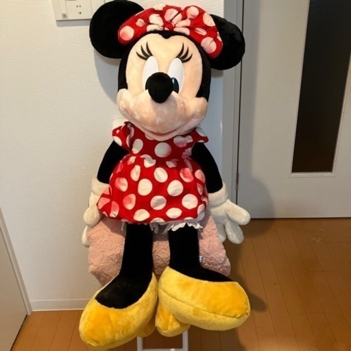 ディズニー　ミニーマウスぬいぐるみ