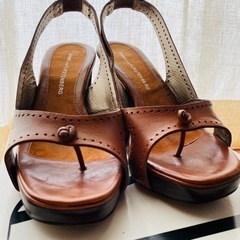 DVF サンダルの画像