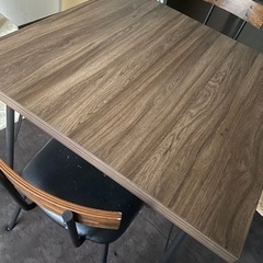 家具 机、椅子の画像