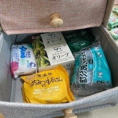 決まりました。布の引き出し、石鹸、入浴剤あげます。の画像