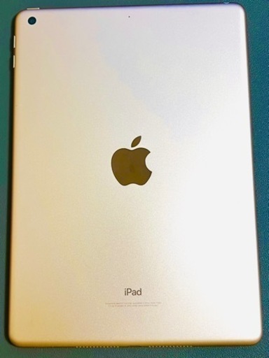 超美品 ほぼ新品 iPad 第6世代