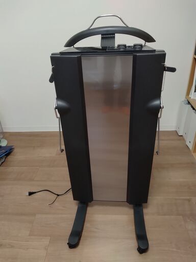 再値下げしました　東芝ズボンスプレッサーHIP-T100