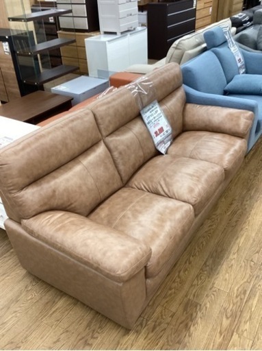 KD-65【新入荷　リサイクル品】ニトリ　シグナ　本革3シーターソファ　キャメル色