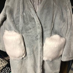 レディースアパレルの画像