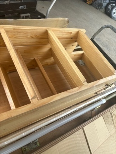 伸縮式屋根裏収納階段