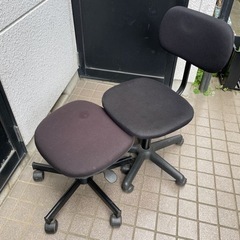 椅子と足置きのセット