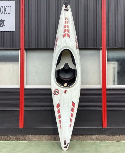 1日午前まで商談中　クウォリティーカヤック　リバーカヤック　白　ダウンリバー　カヌー　ニュージーランド